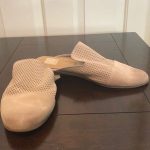 DOLCE VITA nude clogs
